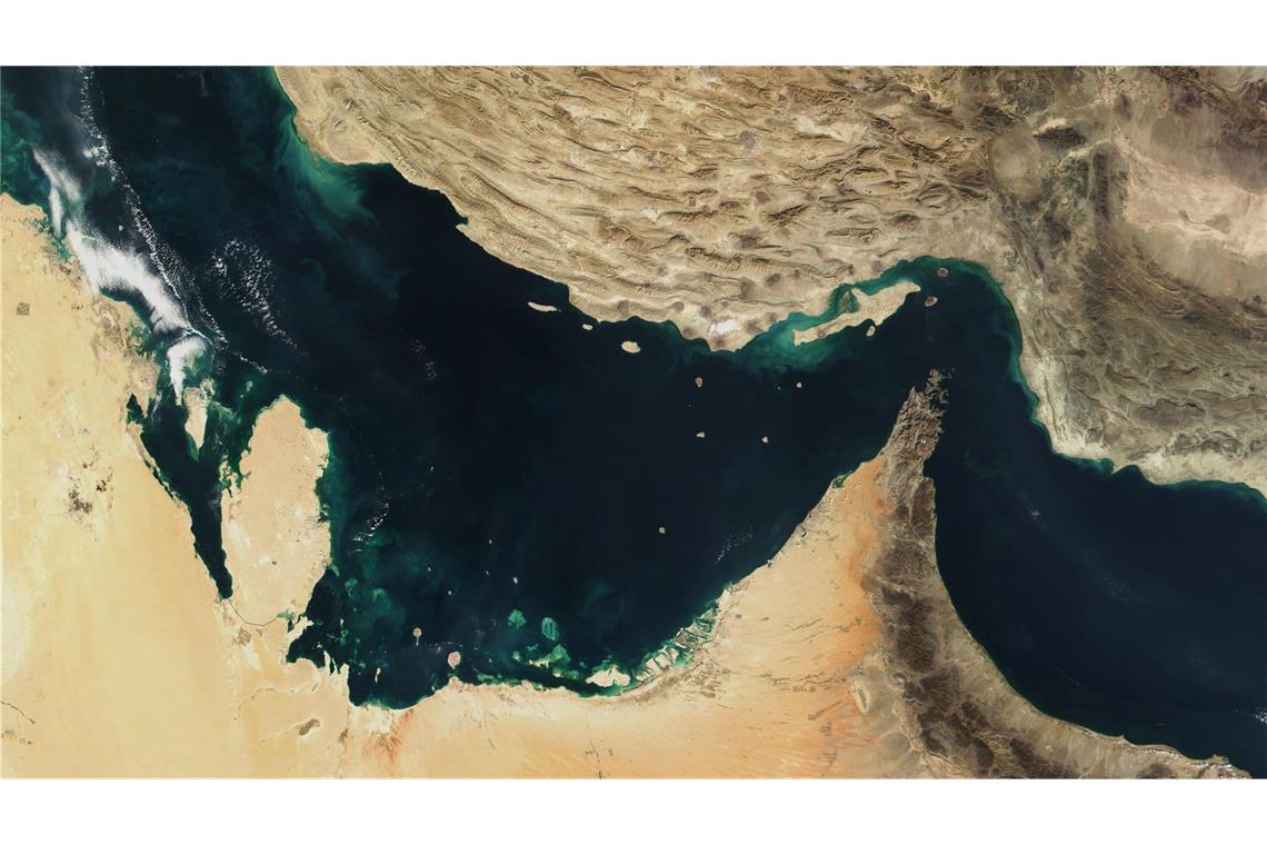 Der Persische Golf, die Straße von Hormus und der Golf von Oman in einer undatierten, von der NASA zur Verfügung gestellten, Satellitenaufnahme. (zu dpa: «Revolutionsgarden: Öltanker in Straße von Hormus explodiert»)