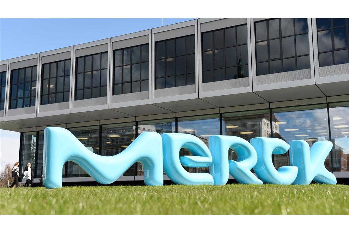 Merck gewährt zehn Extra-Tage für Pflege Angehöriger Der Pharmakonzern Merck führt neue Benefits für Beschäftigte ein (Archivbild).