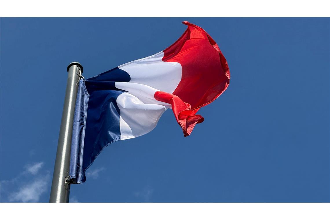 Minderjährige zur Prostitution gezwungen? Prozess bei Paris Der Prozess dreht sich darum, dass Mädchen im Alter von 13 bis 15 Jahren zur Prostitution gezwungen worden sein sollen. (Symbolbild)