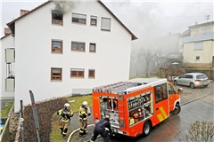 Der Rauch kam aus der Dachgeschosswohnung. Foto: privat