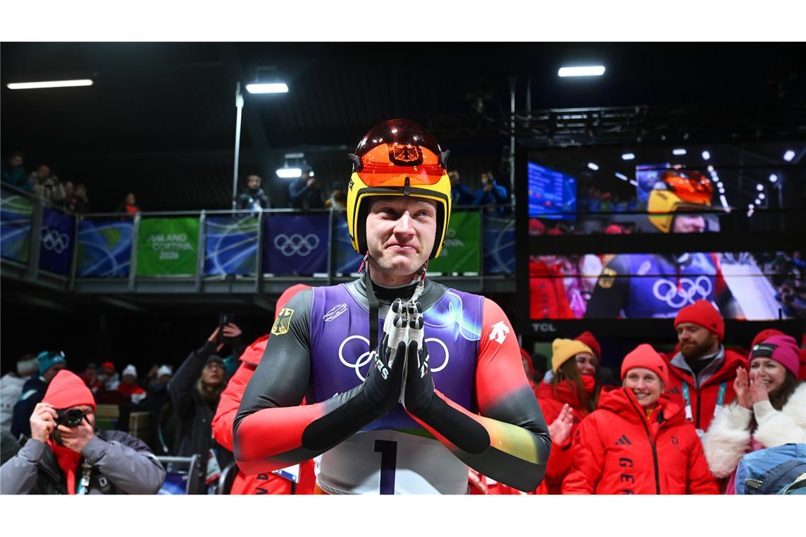 Der Rodler Max Langenhan holte das erste Gold für Deutschland bei den Winterspielen von Mailand und Cortina. Er siegte im Einsitzer.