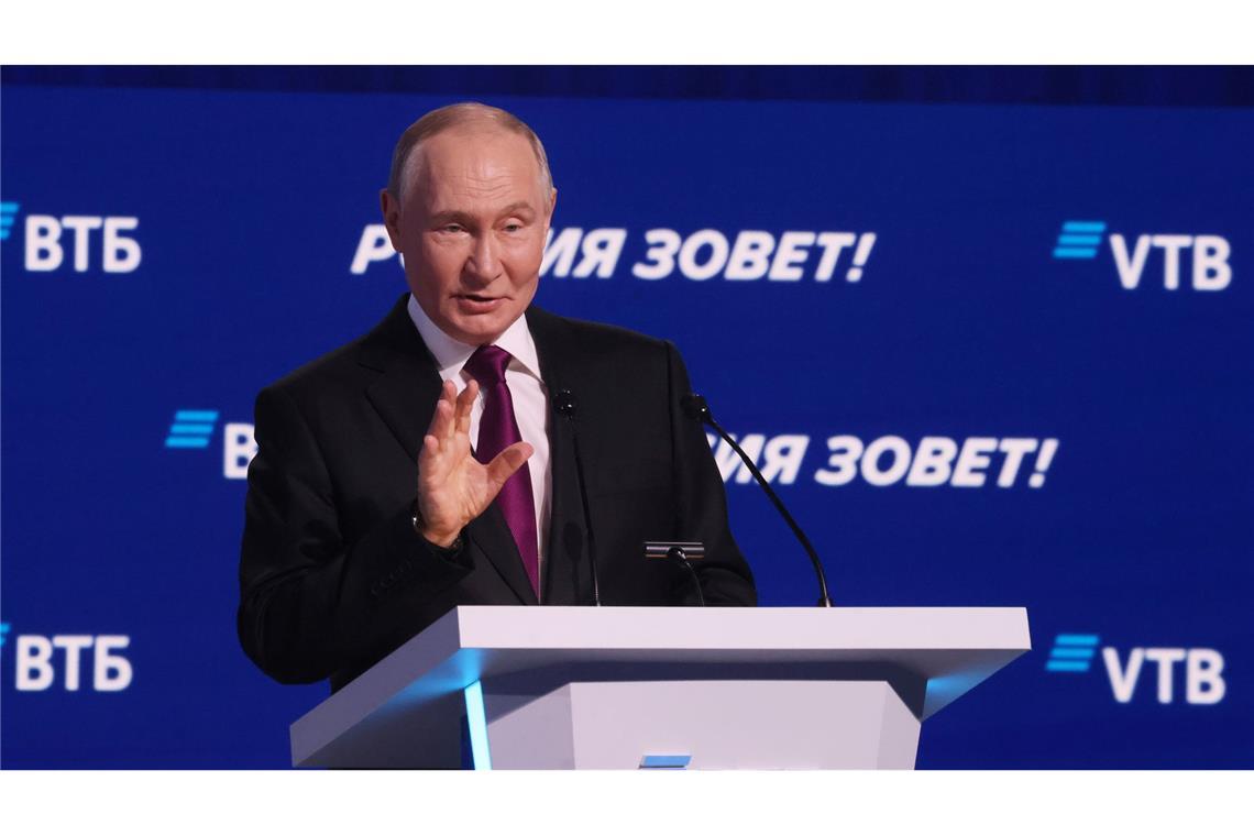 Der russische Präsident Wladimir Putin wirft den Europäern vor, eine friedliche Lösung Ukraine-Konflikts zu verhindern.