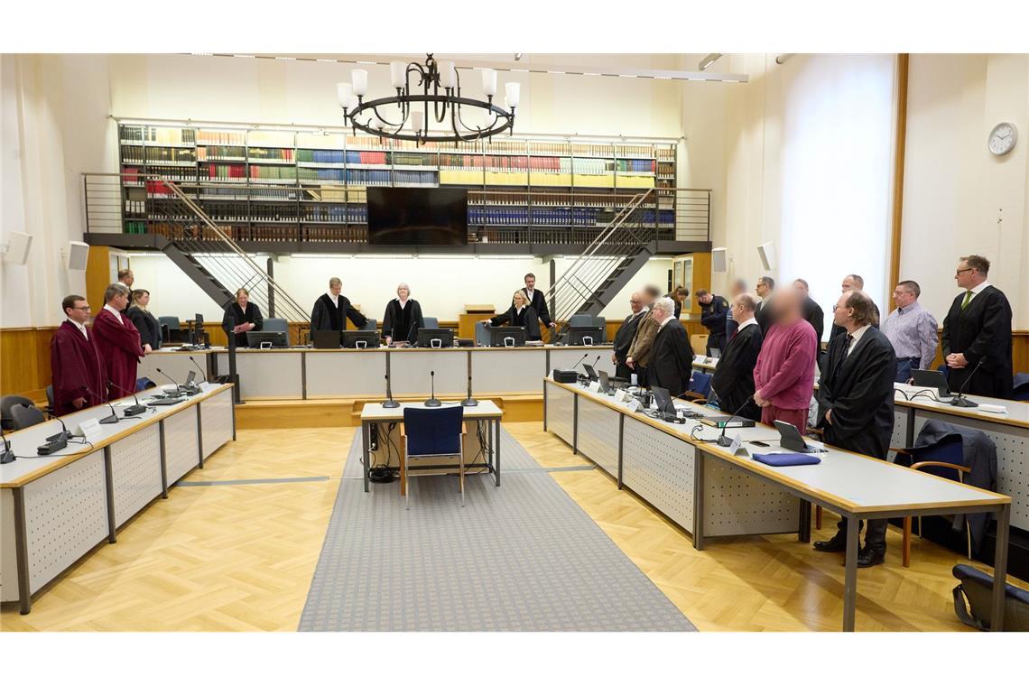 Haftstrafen wegen Plan für Umsturz und Lauterbach-Entführung Der Saal 120 des Oberlandesgerichts Koblenz war der Ort des Verfahrens. (Archivbild)