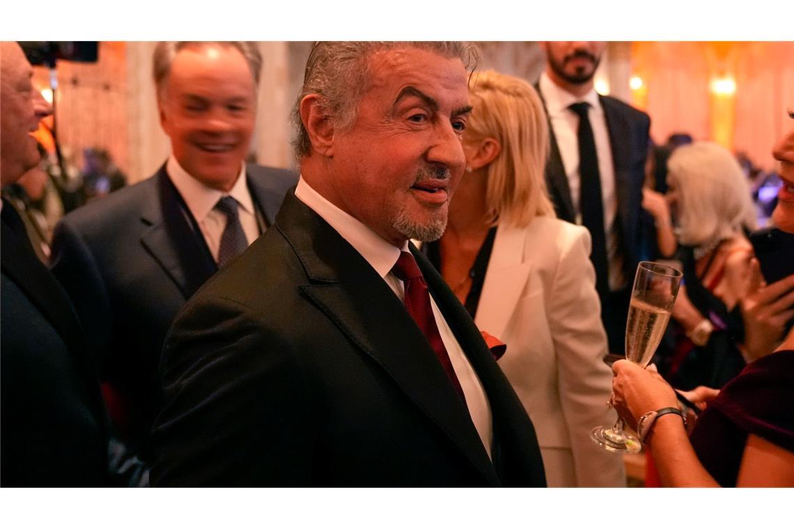 Trump feiert Gala mit Regierungskandidaten und Promis Der Schauspieler Sylvester Stallone war ebenfalls unter den Gästen.