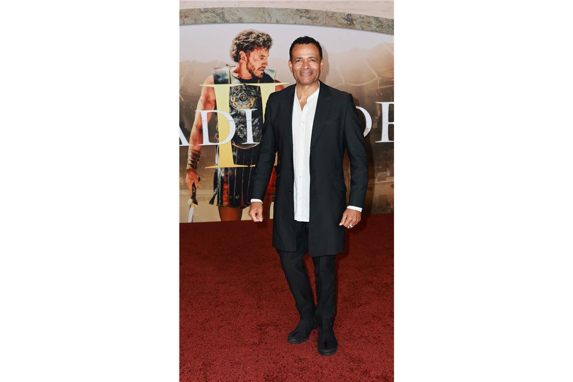Paul Mescal, Denzel Washington & Co. auf dem roten Teppich Der Schauspieler und Regisseur Mario Van Peebles war bei der Premiere von „Gladiator II“ in Los Angeles in einen eleganten schwarzen Zweiteiler gekleidet.