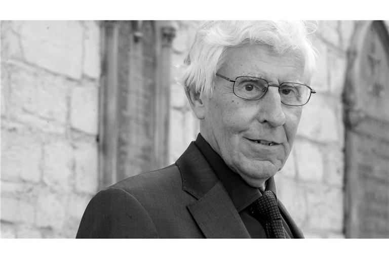 Der Schweizer Literaturwissenschaftler und Schriftsteller Peter von Matt ist im Alter von 87 Jahren gestorben.