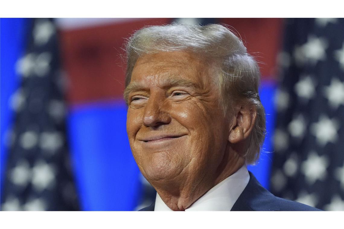 Anklage will Einstellung von Trumps Wahlbetrugsverfahren Der Sonderermittler Jack Smith hat sich für die Einstellung des Verfahrens wegen Wahlbeeinflussung gegen den designierten US-Präsidenten Donald Trump ausgesprochen.