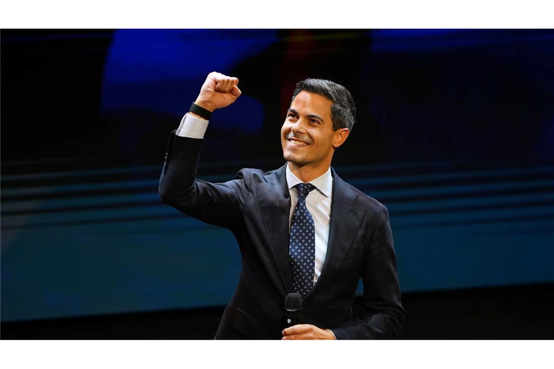 Der Spitzenkandidat der Linksliberalen, Rob Jetten, ist nach ersten Prognosen der Wahlsieger in den Niederlanden.