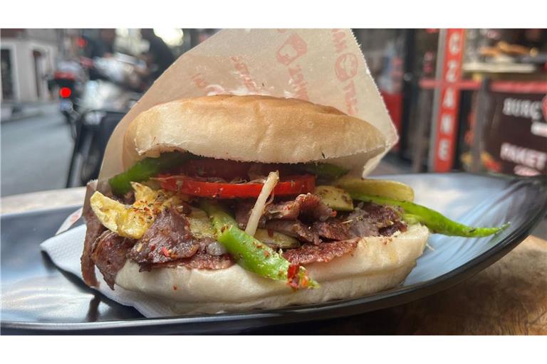 Der spontane Döner oder eher die Tafel Schokolade auf dem Sofa? Auch beim Snacken ticken wir Menschen unterschiedlich.