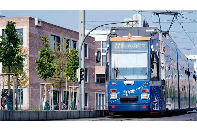 Der Stadtbahnverkehr wurde bis zum frühen Morgen durch die Streckensperrung beeinträchtigt. (Archivbild)