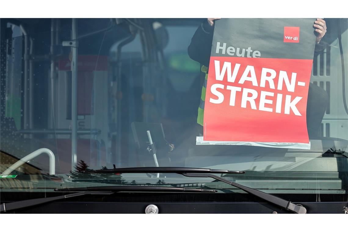 Der Start in die neue Woche könnte vor allem für Pendler herausfordernd werden.