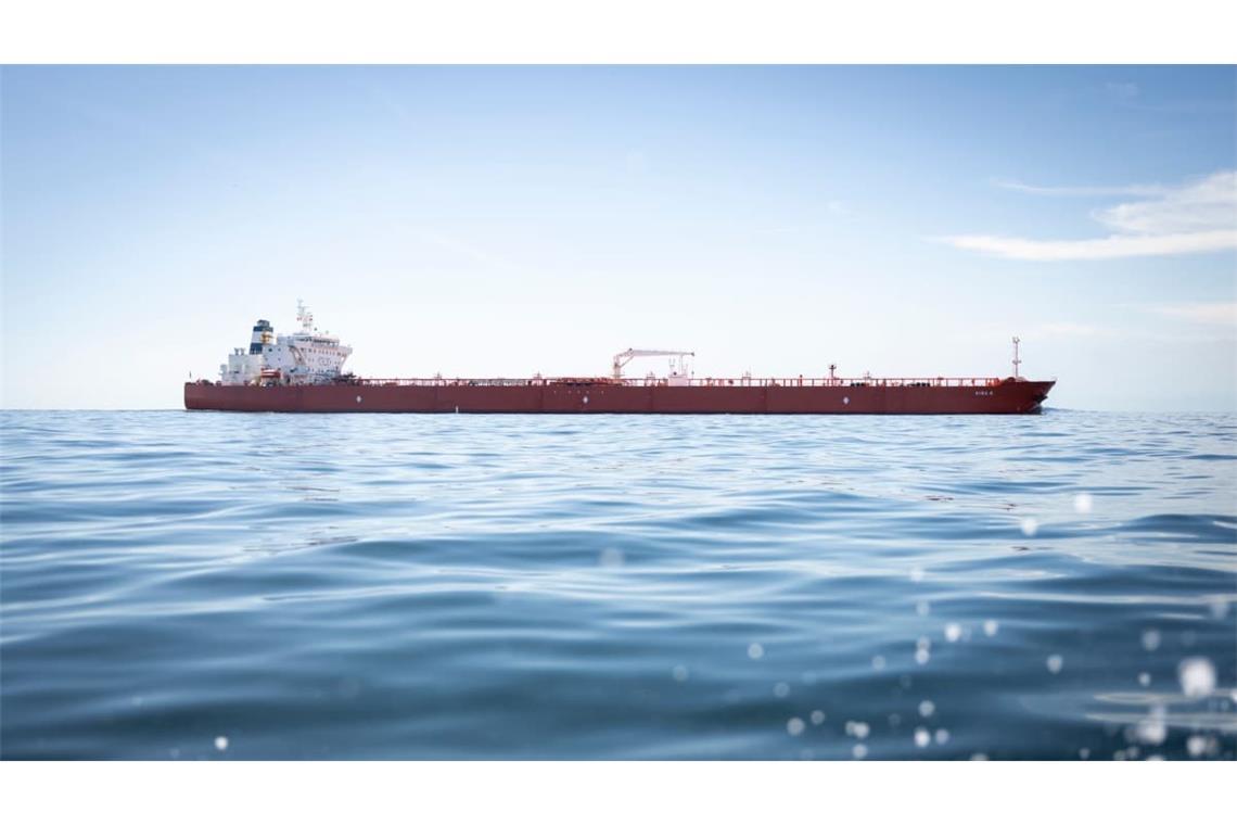 Der Tanker Kira K soll zur russischen Schattenflotte zählen und kreuzte auch vor der deutschen Küste.