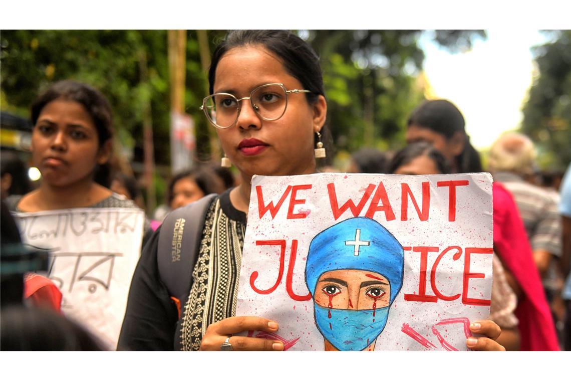 Lebenslange Haft im Fall vergewaltigter Ärztin in Indien Der Tod einer Ärztin hatte in Indien eine Welle von Protesten ausgelöst.