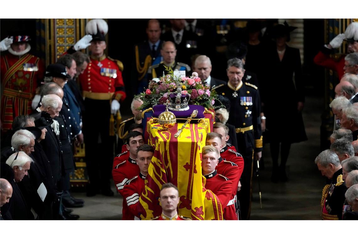 Tod von Papst oder Queen: Warum bewegt einen das eigentlich? Der Trauergottesdienst für Königin Elizabeth II. wurde von schätzungsweise vier Milliarden Menschen verfolgt (Archivbild).