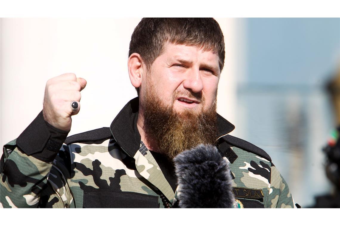 Soldaten in Tschetschenien nach Drohnenangriff verletzt Der tschetschenische Machthaber Ramsan Kadyrow droht der Ukraine nach mehreren Drohnenangriffe mit Rache. (Archivbild)