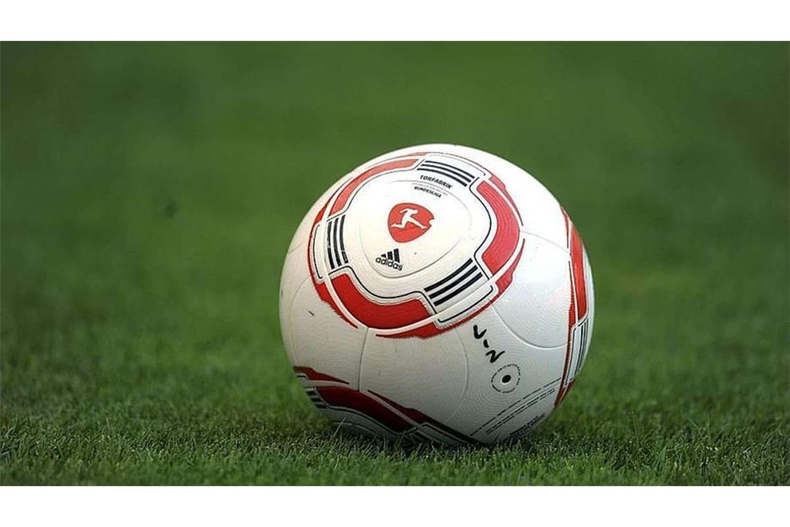 Der TSV Köngen feiert beim SC Geislingen einen 2:1-Auswärtssieg, während der FV Neuhausen zu Hause gegen den SV Waldhausen leer ausgeht.
