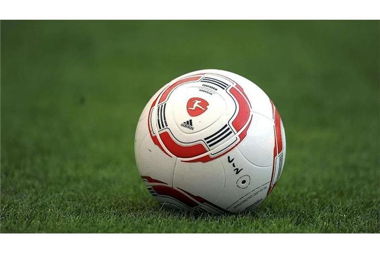 Der TSV Köngen feiert beim SC Geislingen einen 2:1-Auswärtssieg, während der FV Neuhausen zu Hause gegen den SV Waldhausen leer ausgeht.