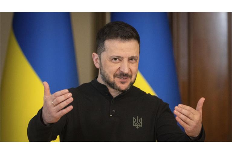 Der ukrainische Präsident Selenskyj hat ein Militärtreffen angekündigt (Archivbild).