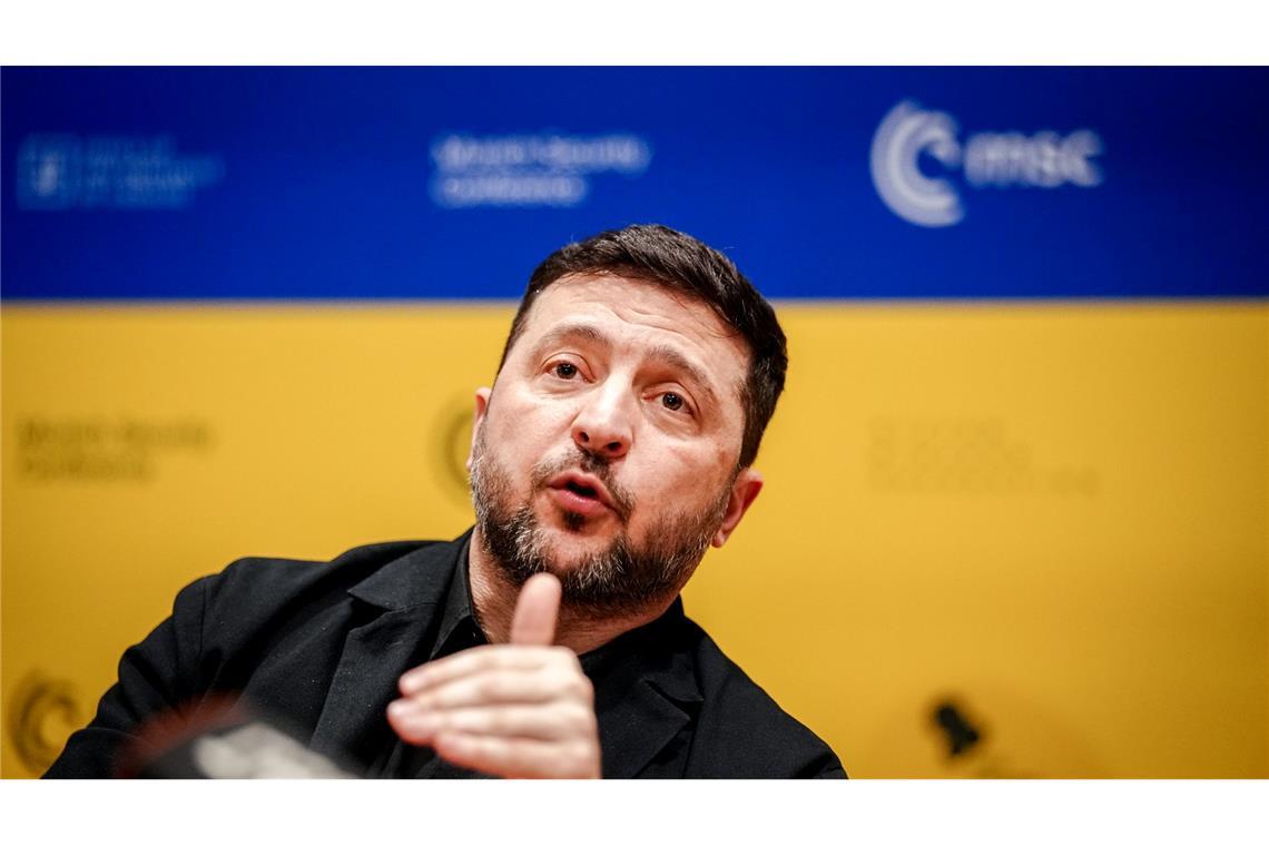 Der ukrainische Präsident Wolodymyr Selenskyj dankte seinem Militär für die "Treffsicherheit". (Archivbild)