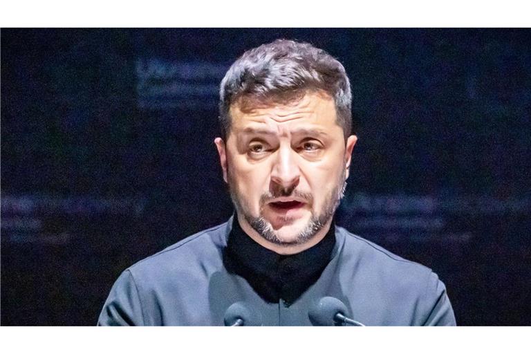 Der ukrainische Präsident Wolodymyr Selenskyj schließt Entscheidungen zu seinem Land bei einem Gipfeltreffen von US-Präsident Donald Trump und Kremlchef Wladimir Putin in Alaska aus. (Archivbild)