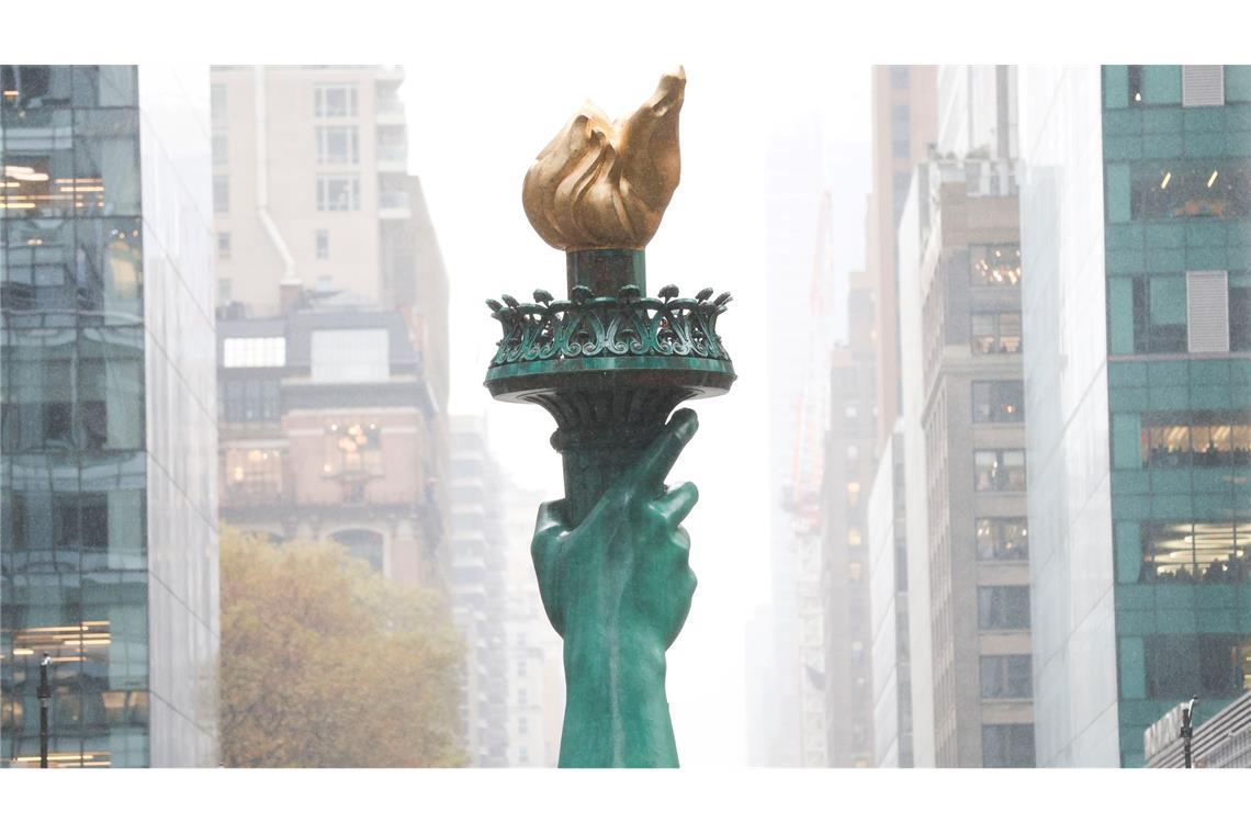 Bilder des Tages Der Umzugswagen der New Yorker Freiheitsstatue bei der Macy's Thanksgiving Day Parade.