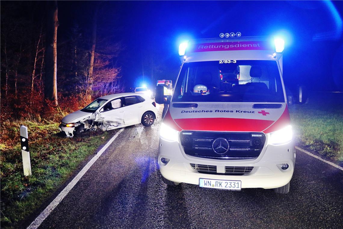 Frontalzusammenstoß bei Rudersberg Der Unfall ist auf einer Strecke im Wald passiert. Foto: 7aktuell/Kevin Lermer