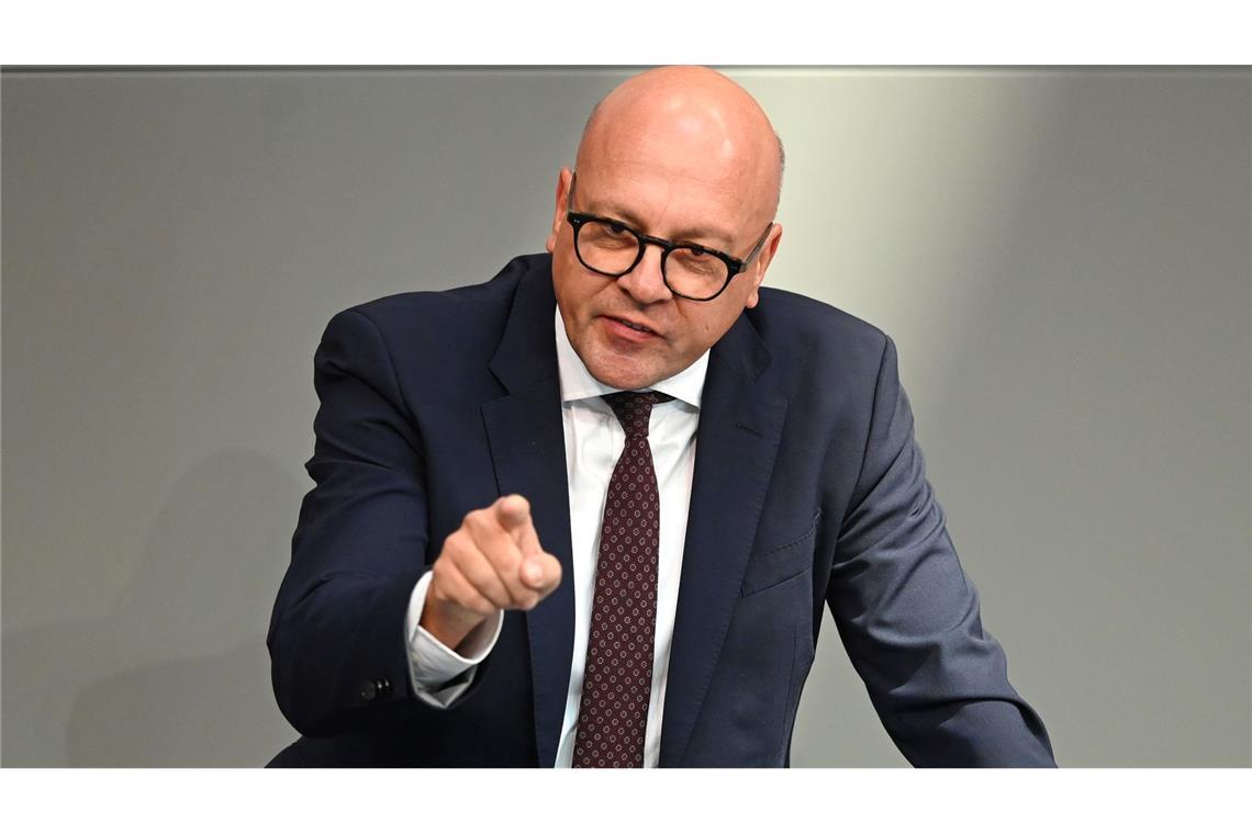 Der Unionspolitiker Alexander Throm spricht sich für Verschärfungen im Einbürgerungsrecht aus. (Archivbild)