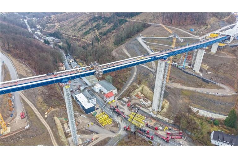 Der Verkehr kann wohl eingeschränkt wieder früher rollen als geplant. (Archivbild)
