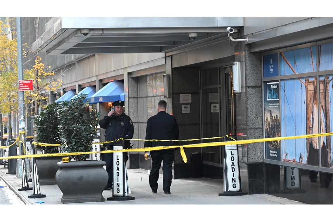 US-Versicherungschef mitten in Manhattan erschossen Der Versicherungsmann wurde vor einem Hotel- und Wohngebäude nahe dem Times Square erschossen.