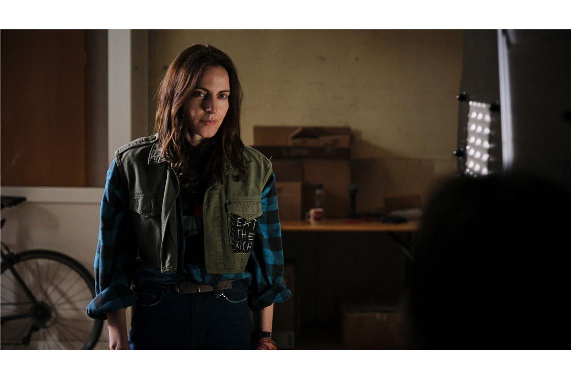 Der verunglückte Fahrradkurier hatte für Zoe (Antje Traue) gearbeitet. Sie hat große Ideale, aber offenbar finanzielle Probleme.