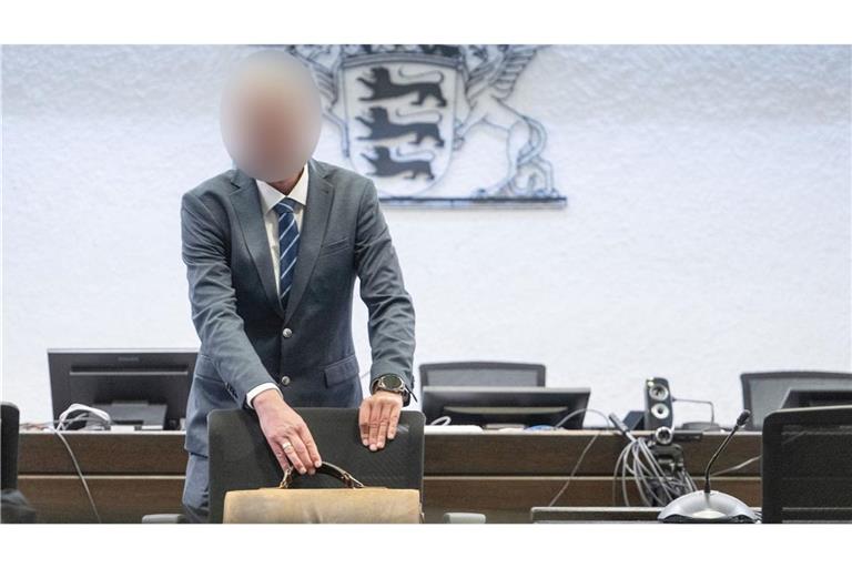 Der vom Dienst suspendierte Inspekteur der Polizei steht erneut vor Gericht.