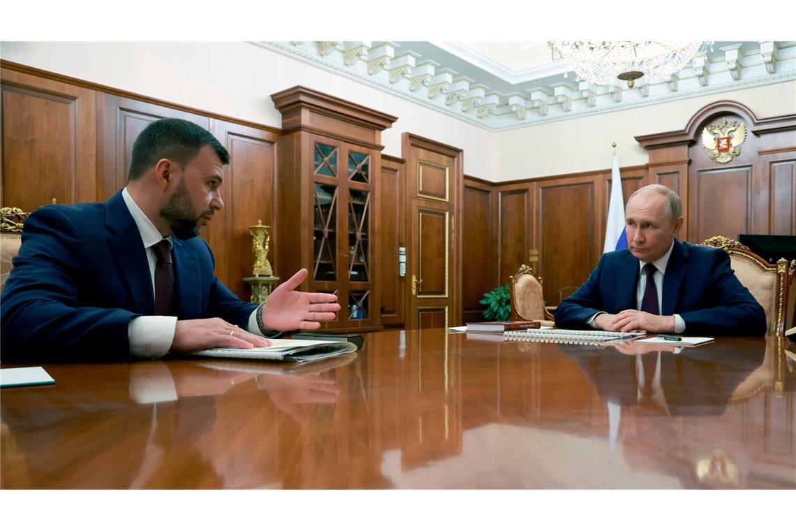 Der von Moskau eingesetzte Besatzungschef für Donezk, Denis Puschilin, hat nach ukrainischen Drohnenangriffen auf Wärmekraftwerke den regionalen Notstand ausgerufen. (Archivbild)