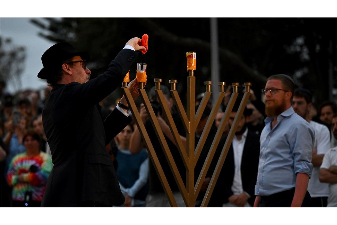 Mahnwache für Tote am Bondi Beach - Australien prüft Gesetze