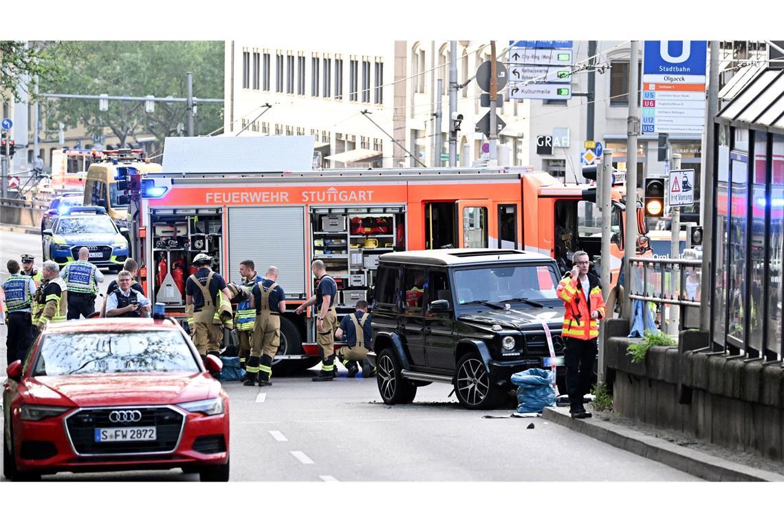 Eine Tote, sieben Verletzte - Unfallfahrer wieder frei Der Vorfall ereignete sich an der Stadtbahn-Haltestelle Olgaeck am Rande der Innenstadt.
