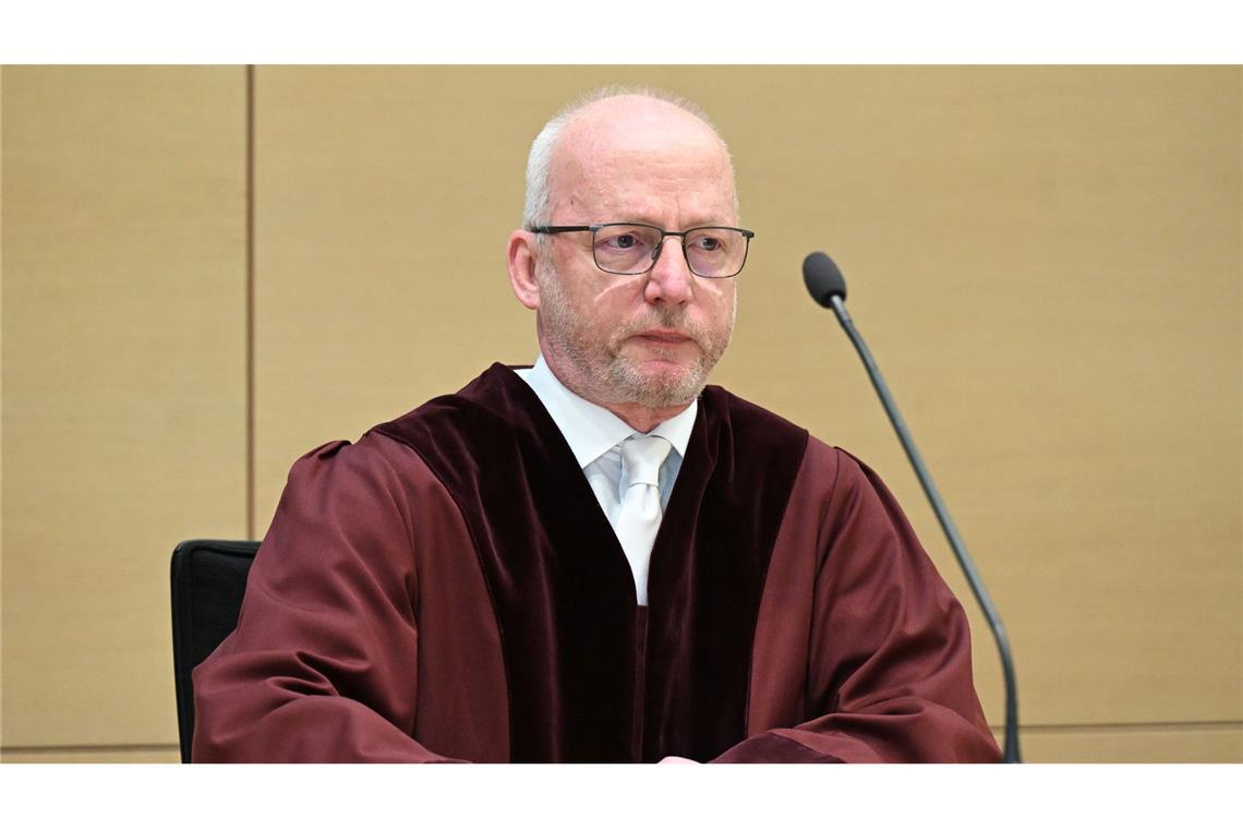 BGH bestätigt Verurteilung: Lina E. muss ins Gefängnis Der Vorsitzende Richter Jürgen Schäfer nutzt die Urteilsverkündung für grundsätzliche Kritik: Gewalt sei kein Mittel für Auseinandersetzungen.