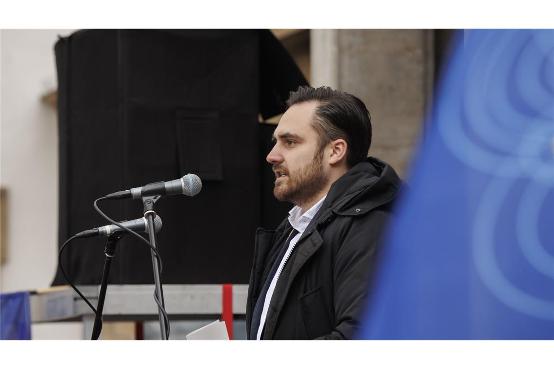 Wahlkreissieger aus Tübingen und Stuttgart fordern Reform Der Wahlkreissieger Maximilian Mörseburg (CDU-Kandidat aus dem Wahlkreis Stuttgart II) spricht von einem unhaltbaren Zustand.