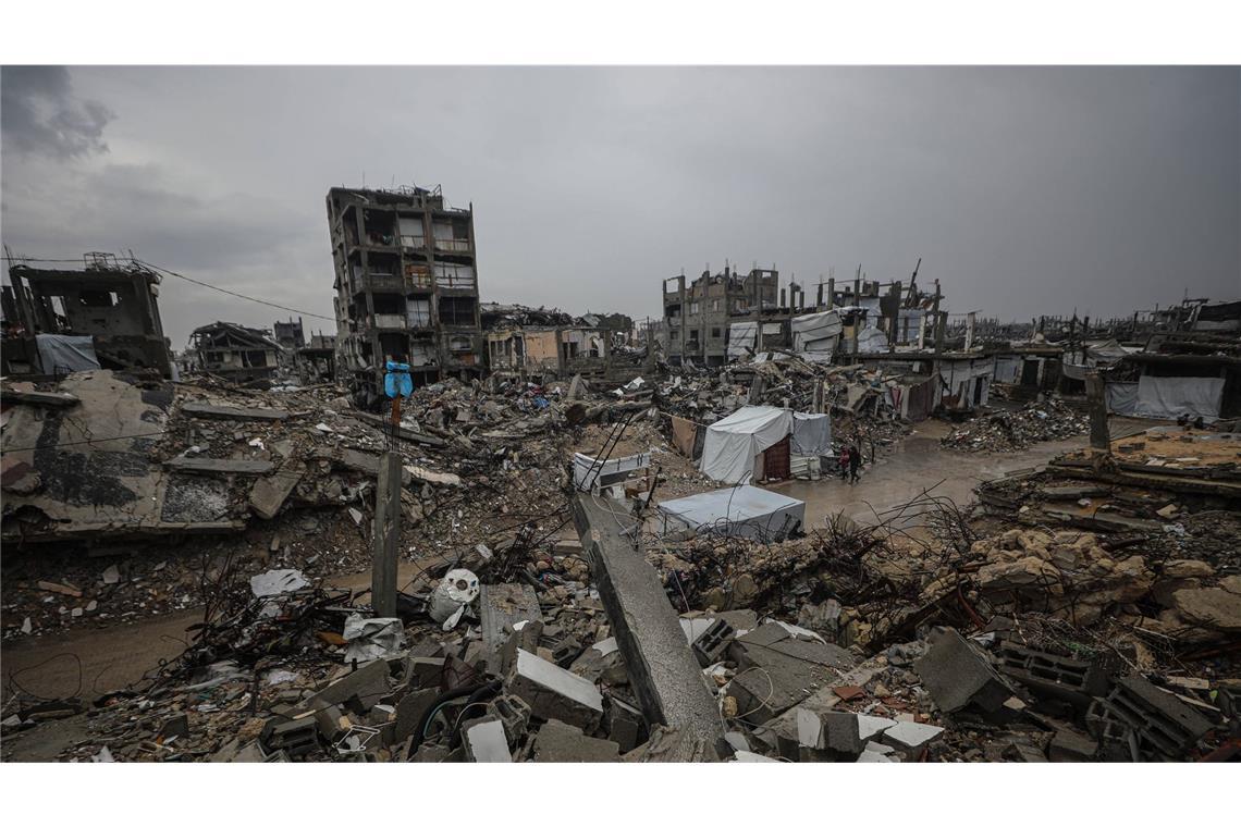 Der Wiederaufbau in Gaza rückt in den Hintergrund.