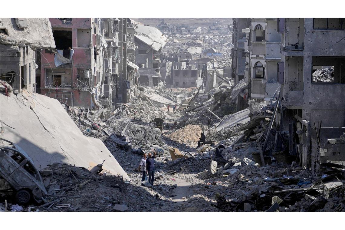 Der Wiederaufbau soll nach US-Angaben zunächst nur in den Zonen beginnen, die nicht unter der Kontrolle der Hamas stehen.