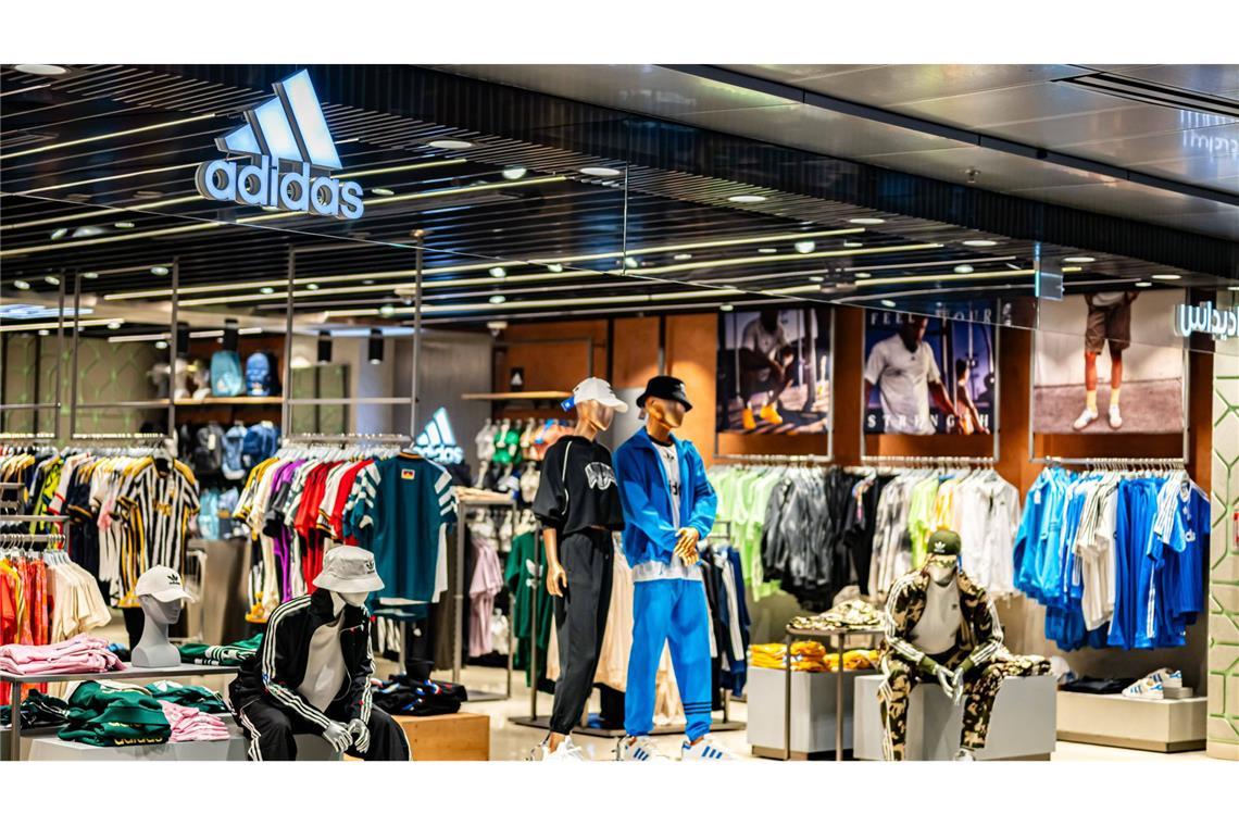 Derzeit ist Adidas mit großem Abstand der Sportartikelhersteller Nummer eins in Deutschland – bleibt das so?