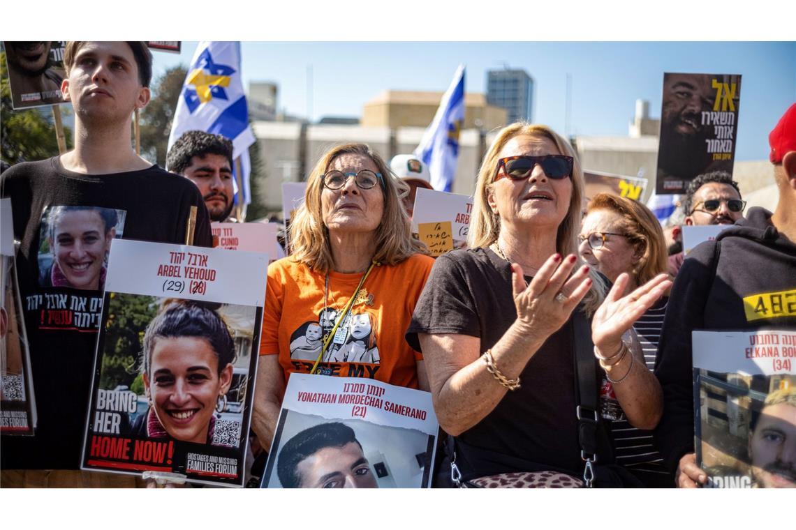 Israel erhält Liste mit Namen der freizulassenden Geiseln Derzeit werden israelischen Angaben zufolge noch 82 Geiseln im Gazastreifen festgehalten.