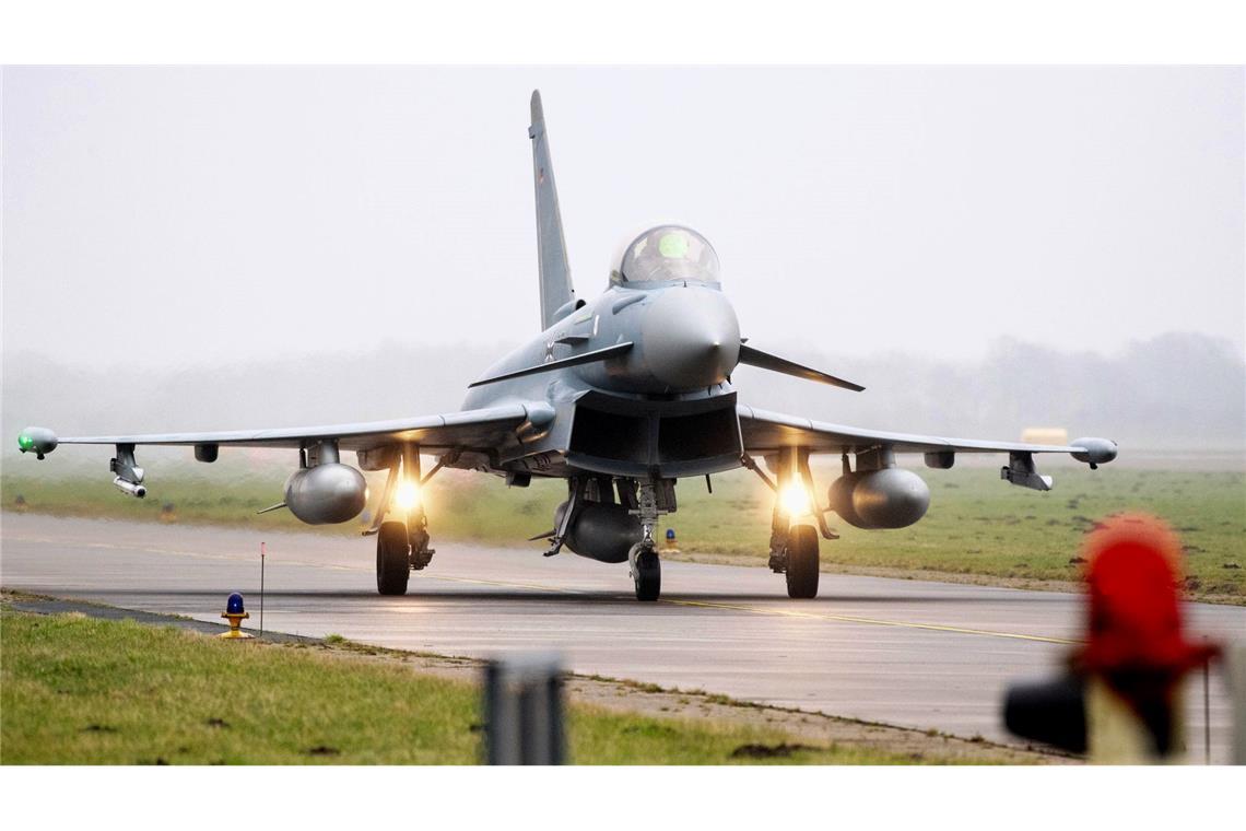 Deutsche Eurofighter sollen von Polen aus zum Schutz der Nato-Ostflanke beitragen. (Archivbild)