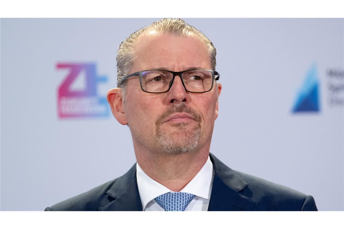 Dulger: Neue Regierung hat Chance auf Stimmungswechsel Deutschland braucht aus Sicht des Arbeitgeberpräsidenten Dulger einen Politikwechsel in der Wirtschafts- und Sozialpolitik. (Archivbild)