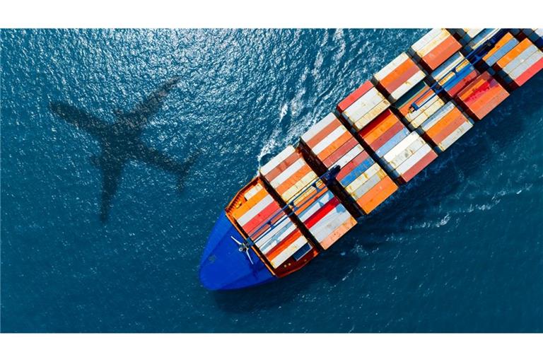 Deutschland importiert eine Vielzahl von Produkten aus den USA, darunter Transportmittel, Maschinen, chemische Erzeugnisse und Energie. Ein detaillierter Überblick zeigt die Bedeutung des transatlantischen Handels für beide Wirtschaftsräume.