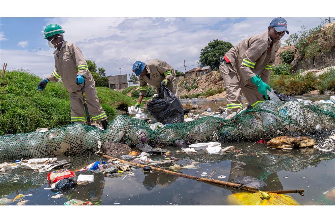 Deutschland ist Greenpeace zufolge der größte Plastikmüllexporteur Europas. (Archivbild)