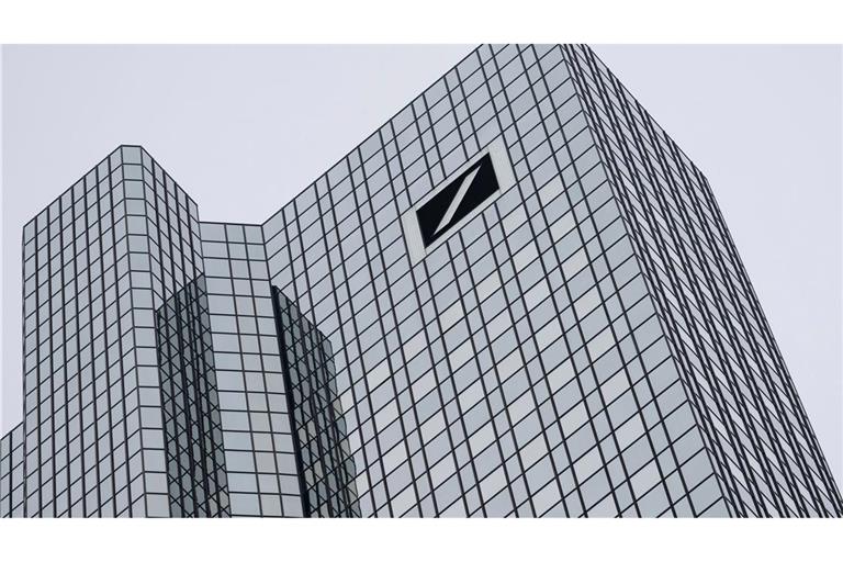 Deutschlands größtes Geldhaus legt Zahlen für das erste Quartal vor. (Archivbild)