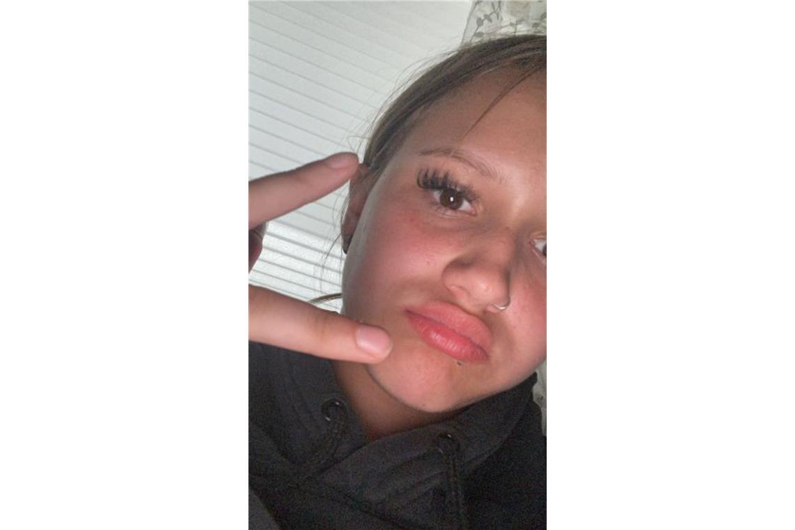 15-Jährige seit Anfang Oktober verschwunden – Polizei sucht mit Foto Die 15-Jährige gilt seit Anfang Oktober als vermisst.