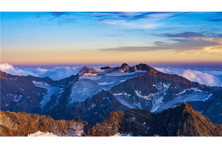 Die 27-Jährige war im Bereich des „Zuckerhütl“ in den Stubaier Alpen unterwegs gewesen.