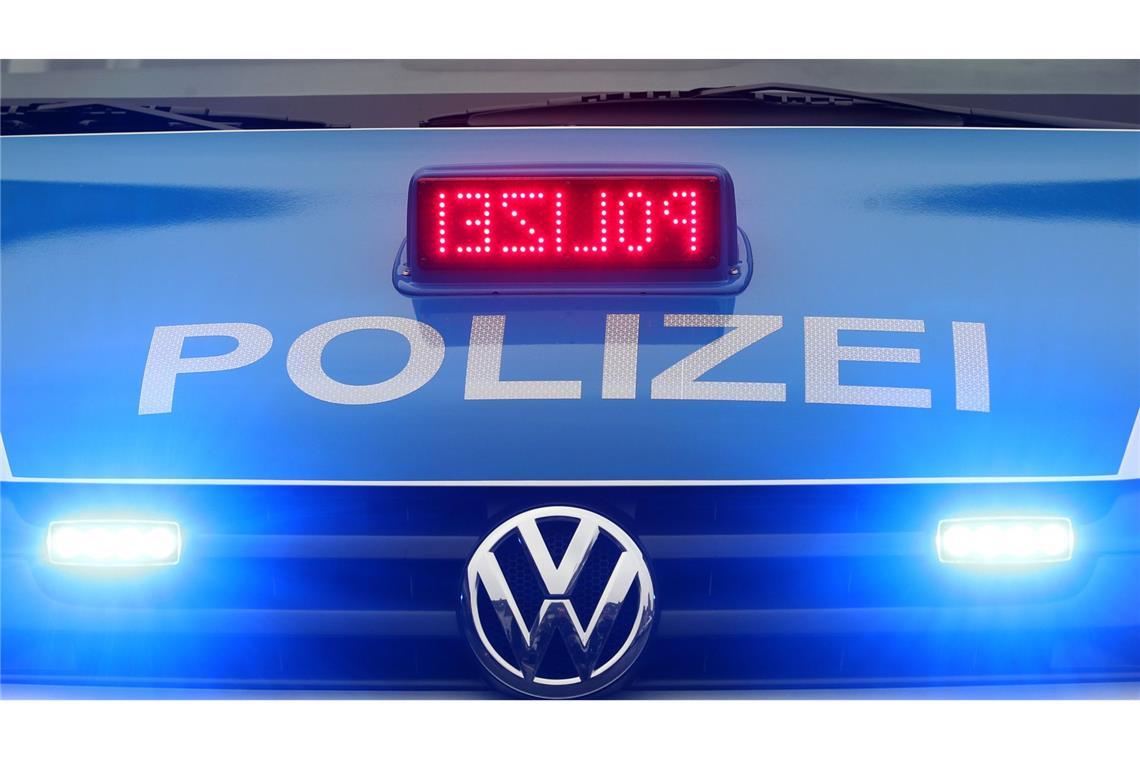 50-Jährige ist vom Verkehr genervt und tanzt auf der Autobahn Die 50-Jährige blockierte sowohl am Dienstag als auch Mittwoch den Verkehr. (Symbolbild)