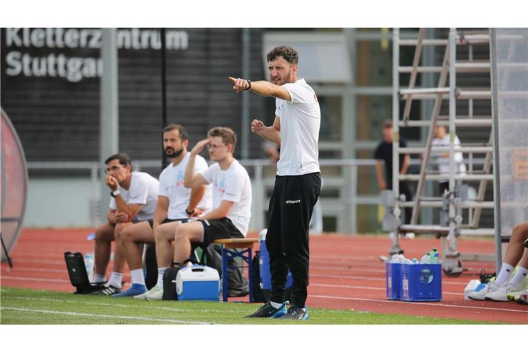 Die A-Junioren der Kickers mit Trainer Harun Gülcan spielen im DFB-Pokal beim SV Waldhof Mannheim.  
Foto:  Baumann