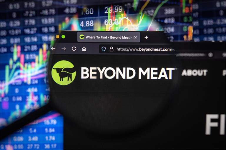 Die Aktie von Beyond Meat erlebt ein überraschendes Comeback. Innerhalb weniger Tage schießt der Kurs in die Höhe. Angetrieben von Kleinanlegern, Social Media und einem neuen Meme-ETF.